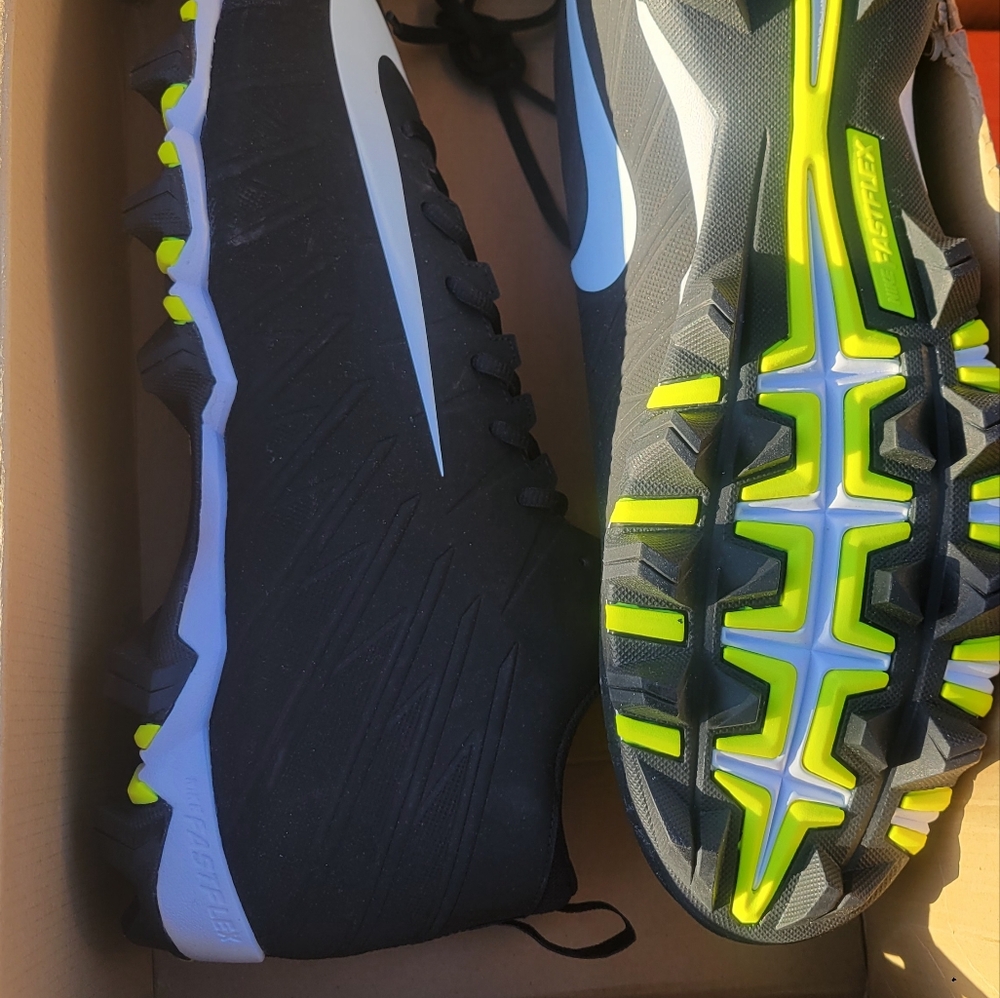 Men Football Cleats Alpha Menace Shark